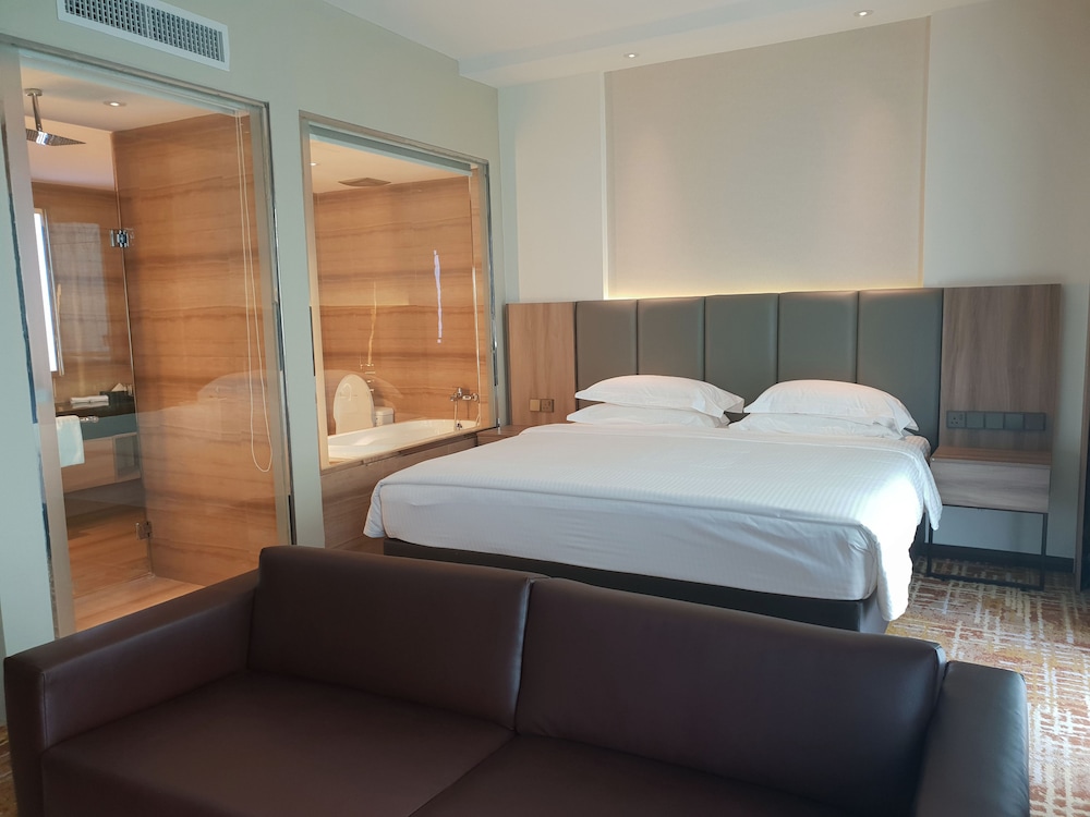 Ksl Hot Spring Resort 6/60