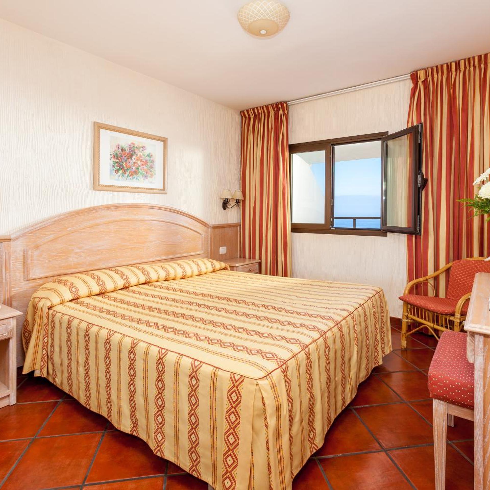 1 Bedroom, Apartment, Sofa, Balcony