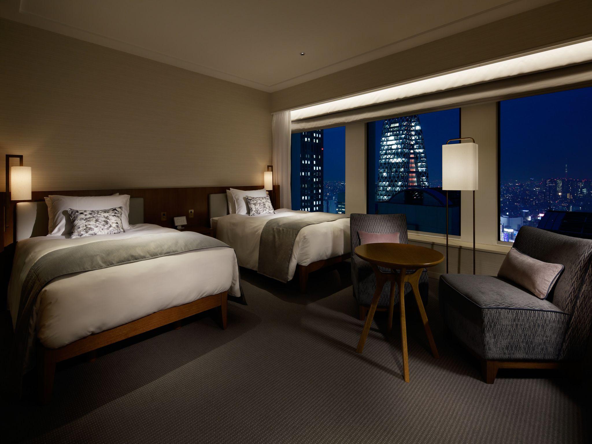 GRAND, PREMIER, DELUXE, TWIN BEDS