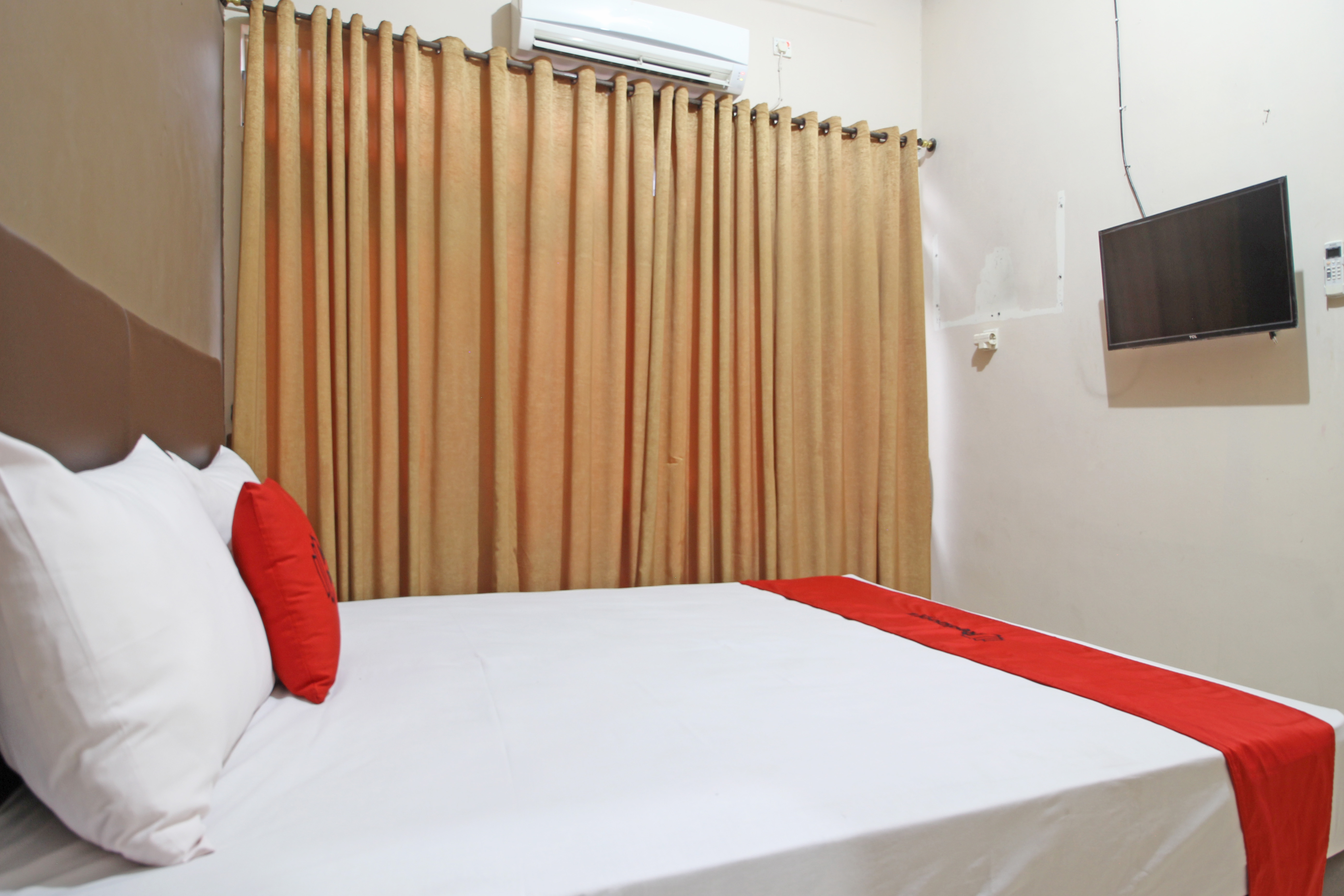 Standard, Reddoorz Near Pojok Beteng Yogyakarta 4/4