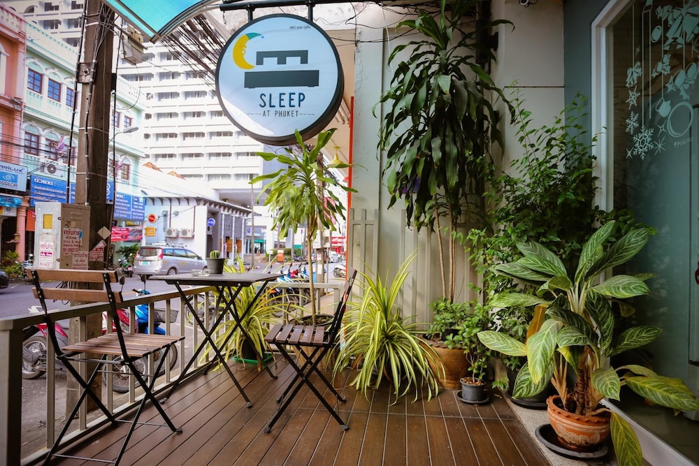 Sleep At Phuket 45/50