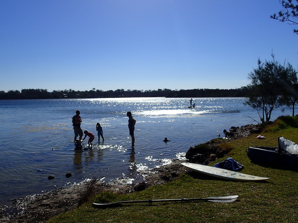 DUNGOWAN HOLIDAY ACCOMODATION 57/75