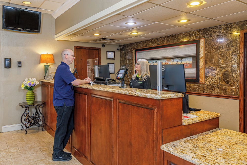 Northwest Inn 10/38