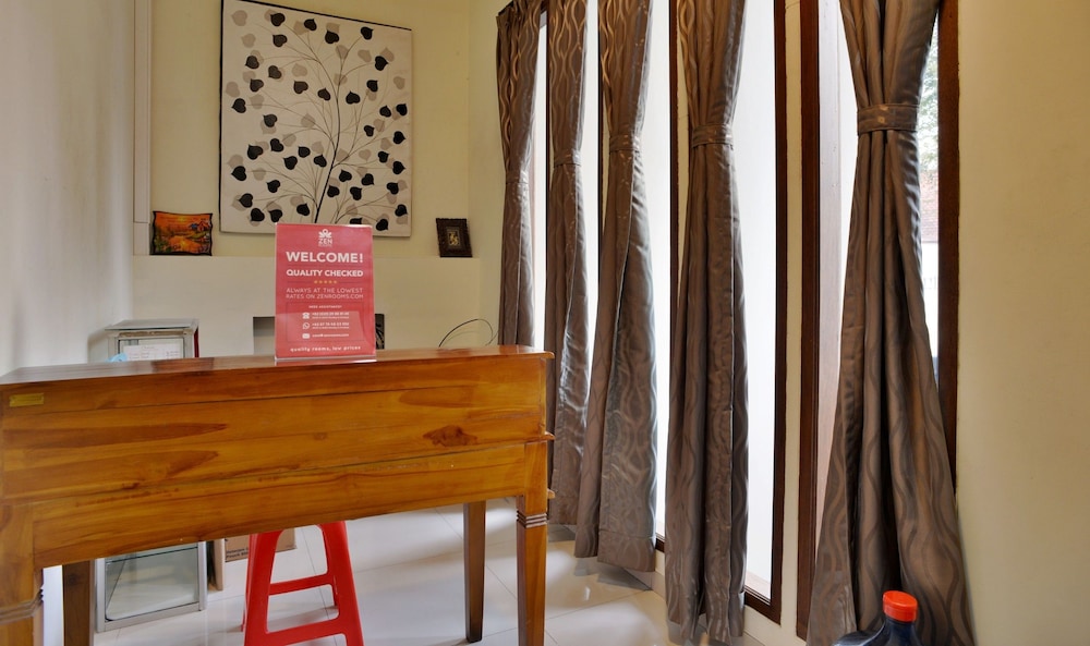 ZEN Rooms Anggrek Loka BSD 12/35