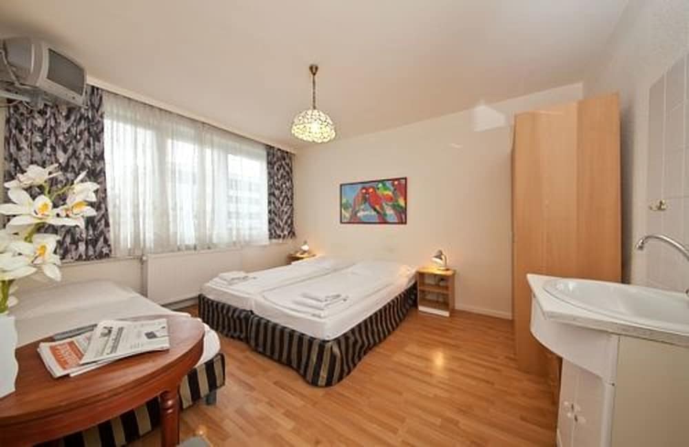 Hotel Wikinger Hof Hamburg 29/30