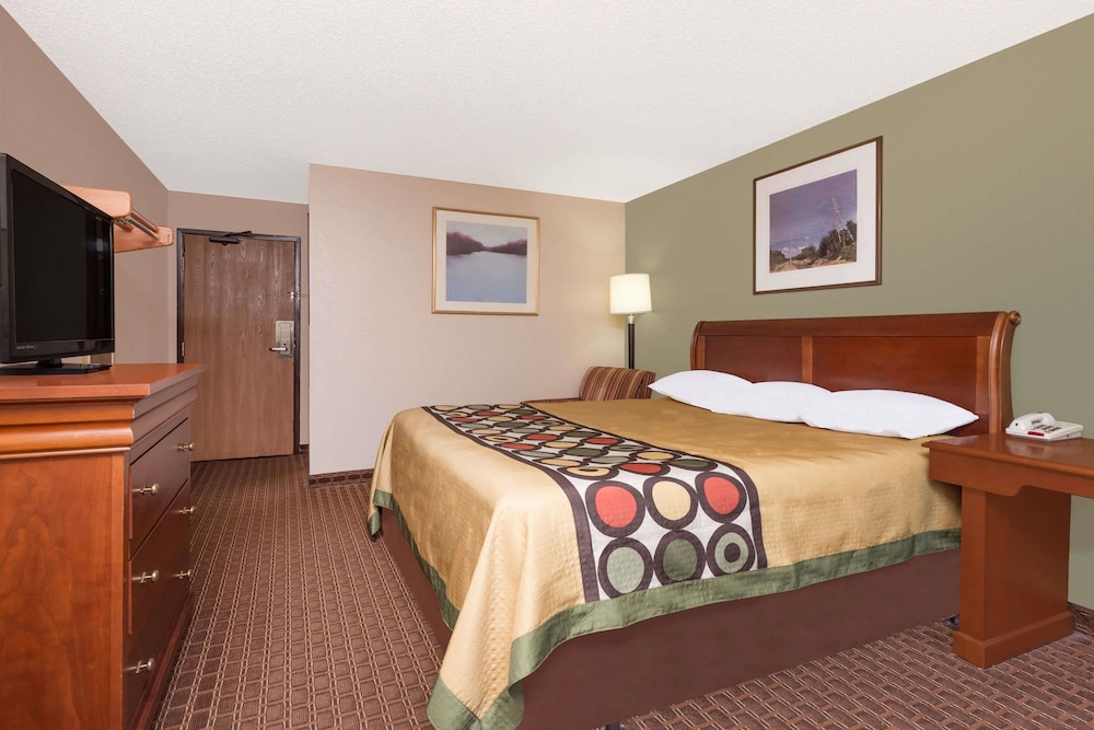 Super 8 by Wyndham Augusta/Ft Eisenhower Area GA 10/19