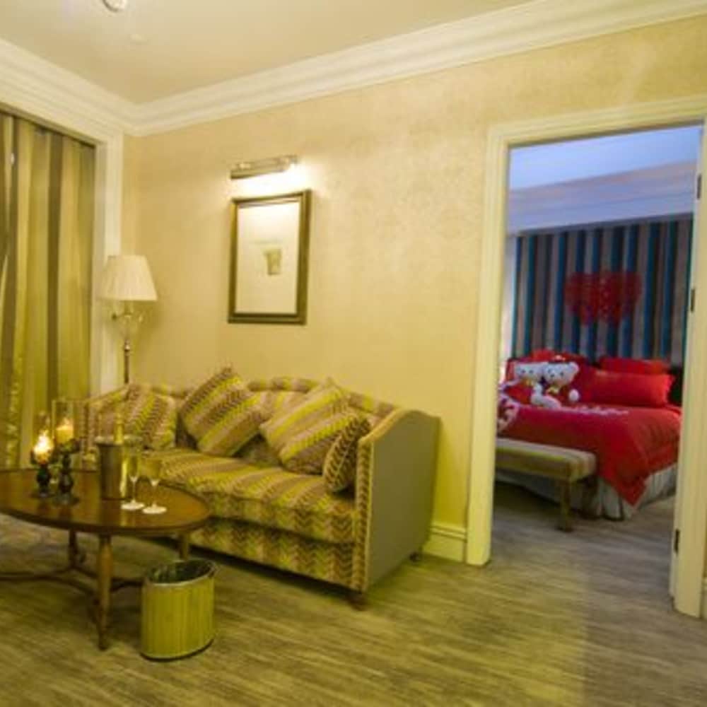 Royal Grace Hotel 26/49