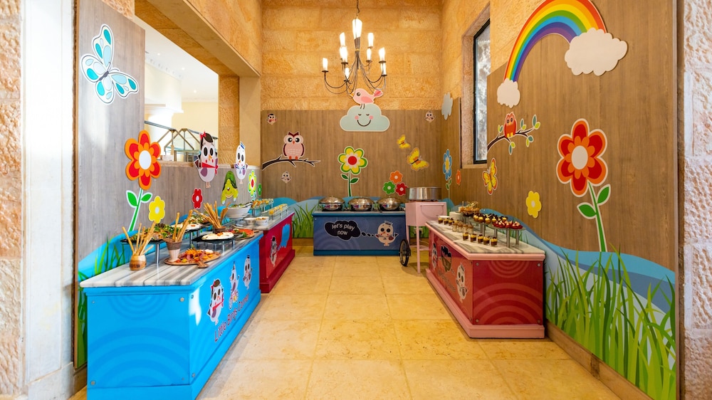 Movenpick Resort and Spa Dead Sea 69/75