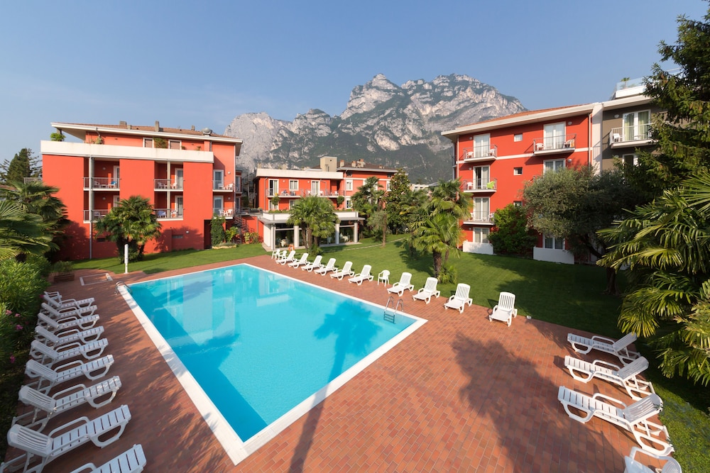 Brione Green Resort 34/69
