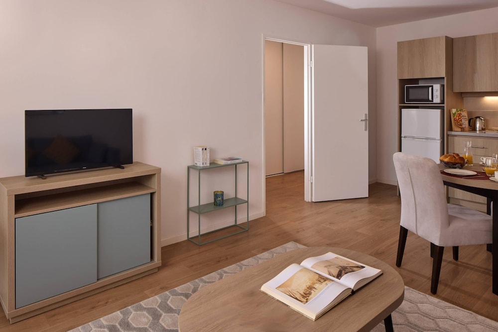 Quality Aparthotel Massy Palaiseau 25/28