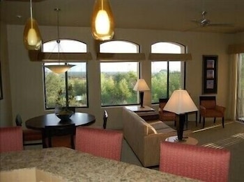 Casitas at Sabino Springs 21/36