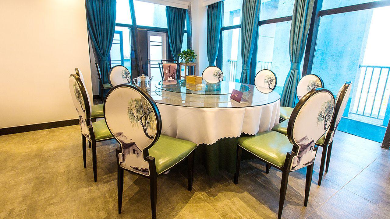 Gujing Junlai Hotel (Luhe Convention & Exhibition Center) 24/30