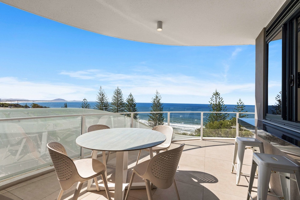 Breeze Mooloolaba Ascend Hotel Collection 12/31