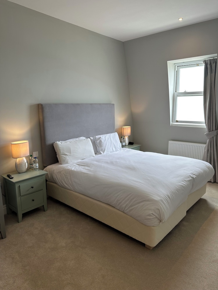 The Chatsworth Hotel 14/50