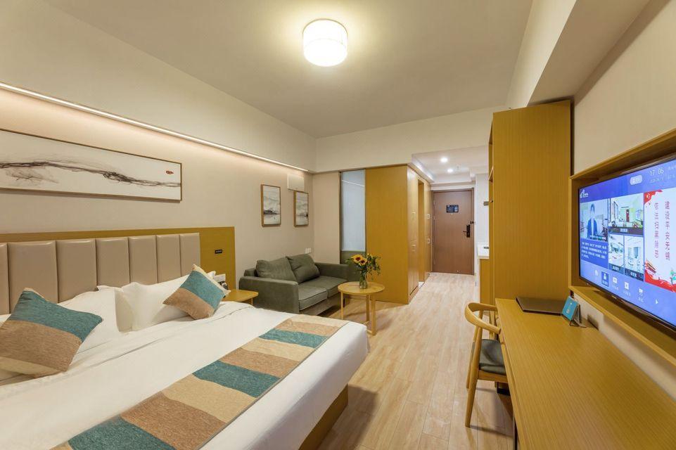 Deluxe, Double Bed