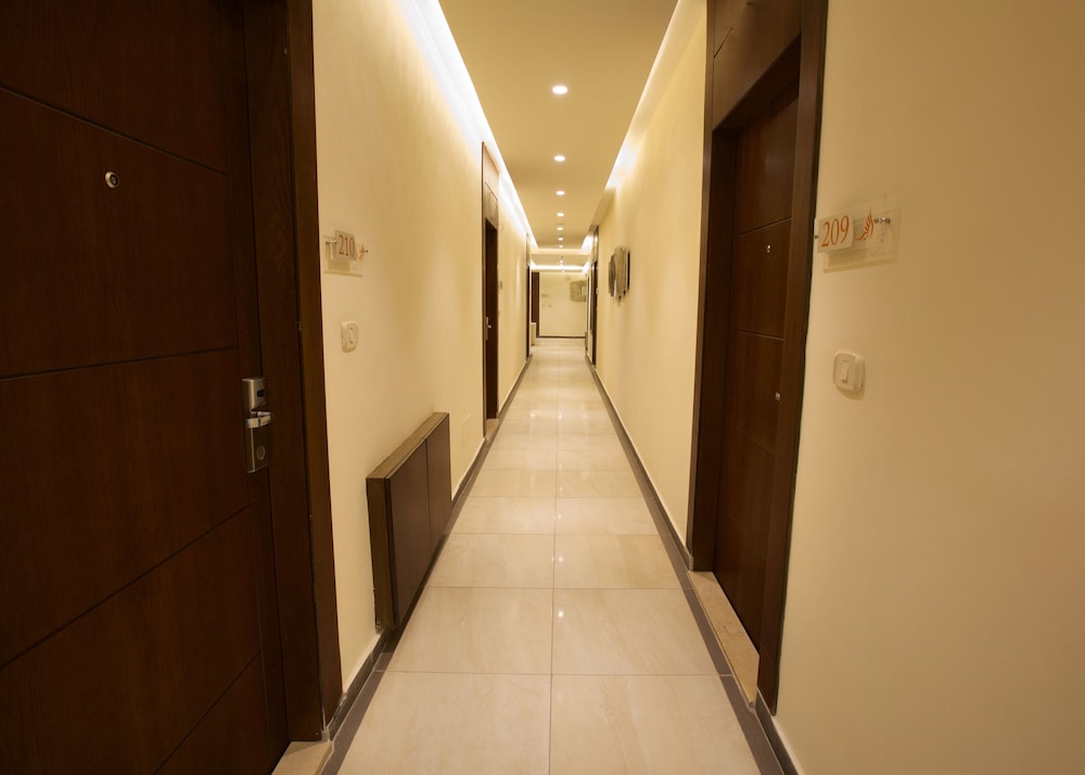 Lujain Hotel Suites 25/50