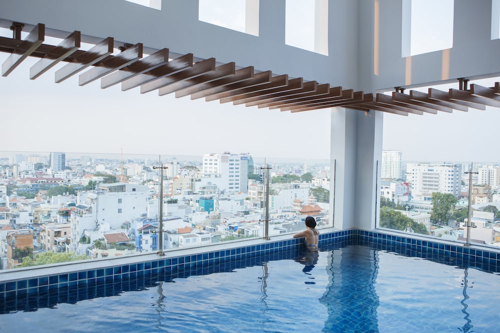 Muong Thanh Grand Saigon Centre Hotel 49/71