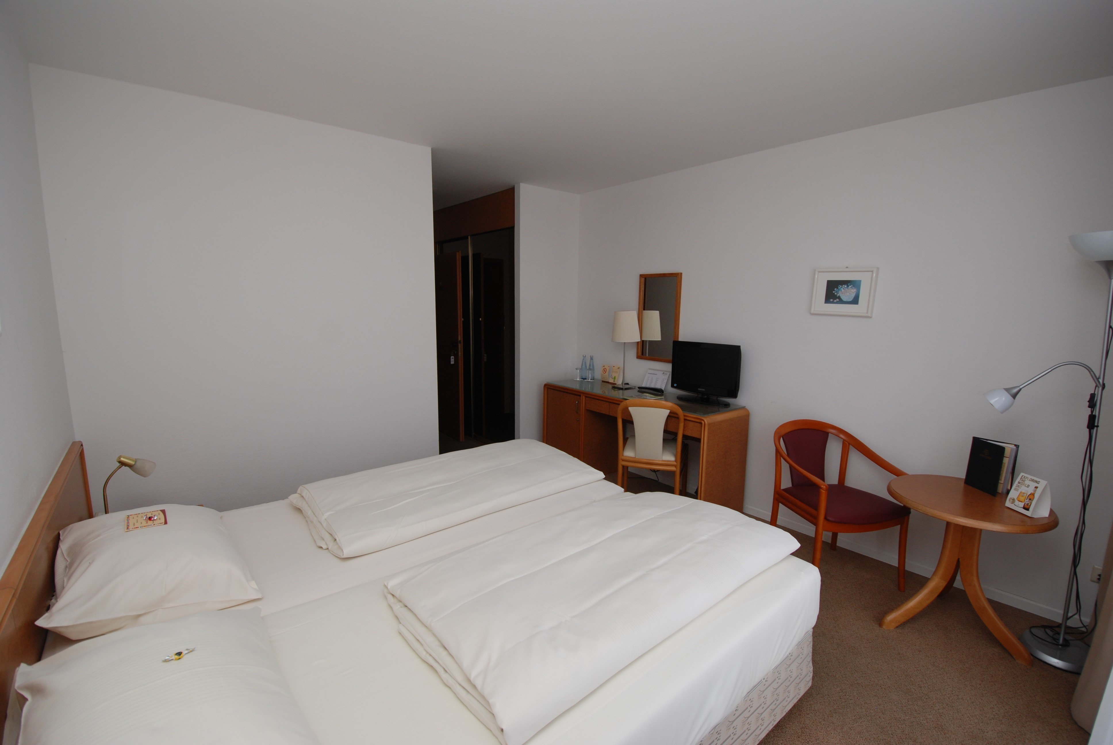 HK Hotel Dusseldorf City 12/26