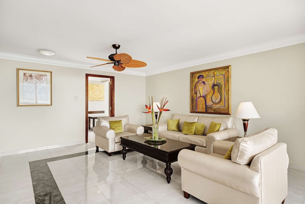 Barcelo Aruba 53/79