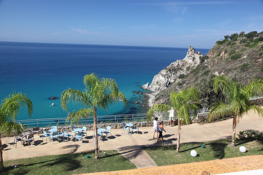 Blue Bay Resort 49/72