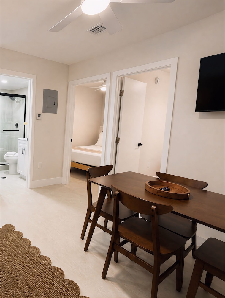Sea Steps Suites 32/47