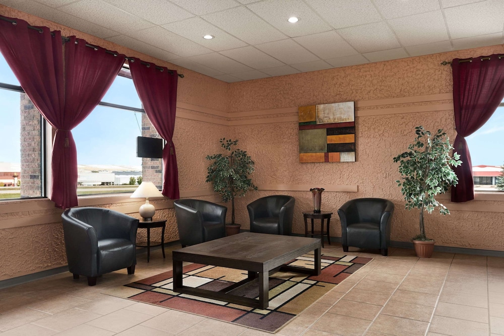 Travelodge by Wyndham Swift Current 44/53