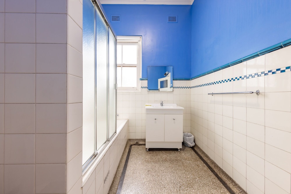 Strathfield Hotel 17/32