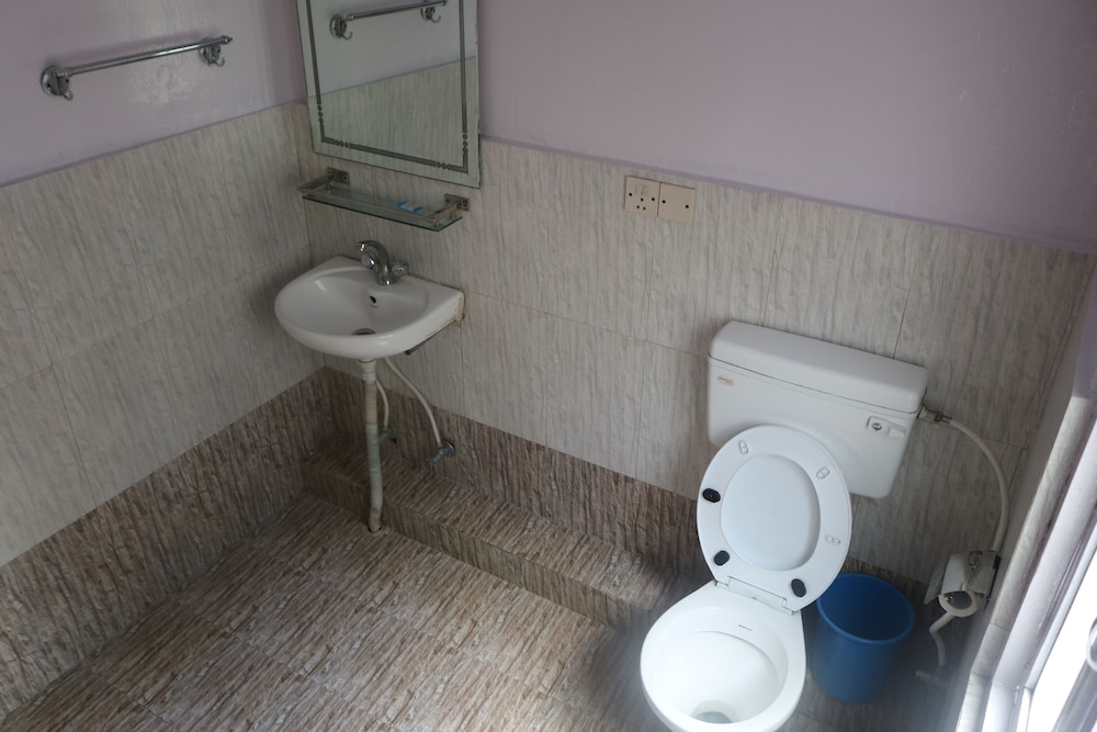 Kathmandu Madhuban Guest House 43/45
