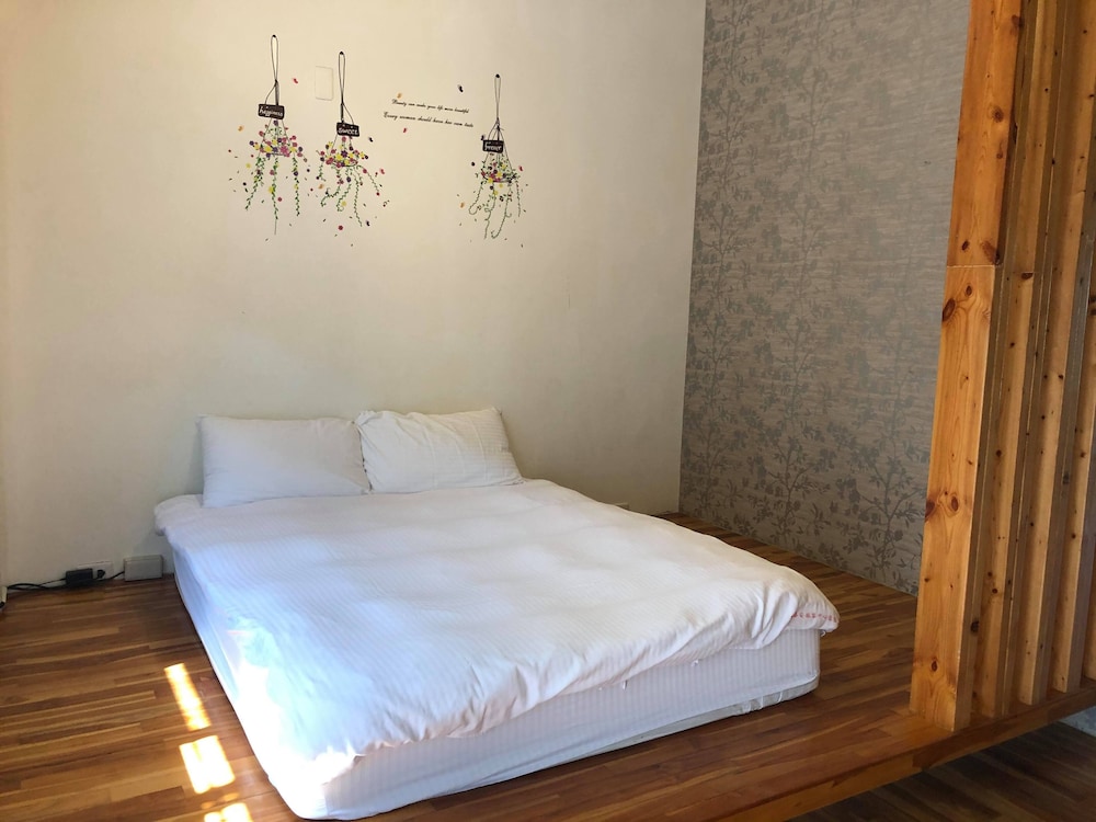 Sanyi Happiness B&B 22/70