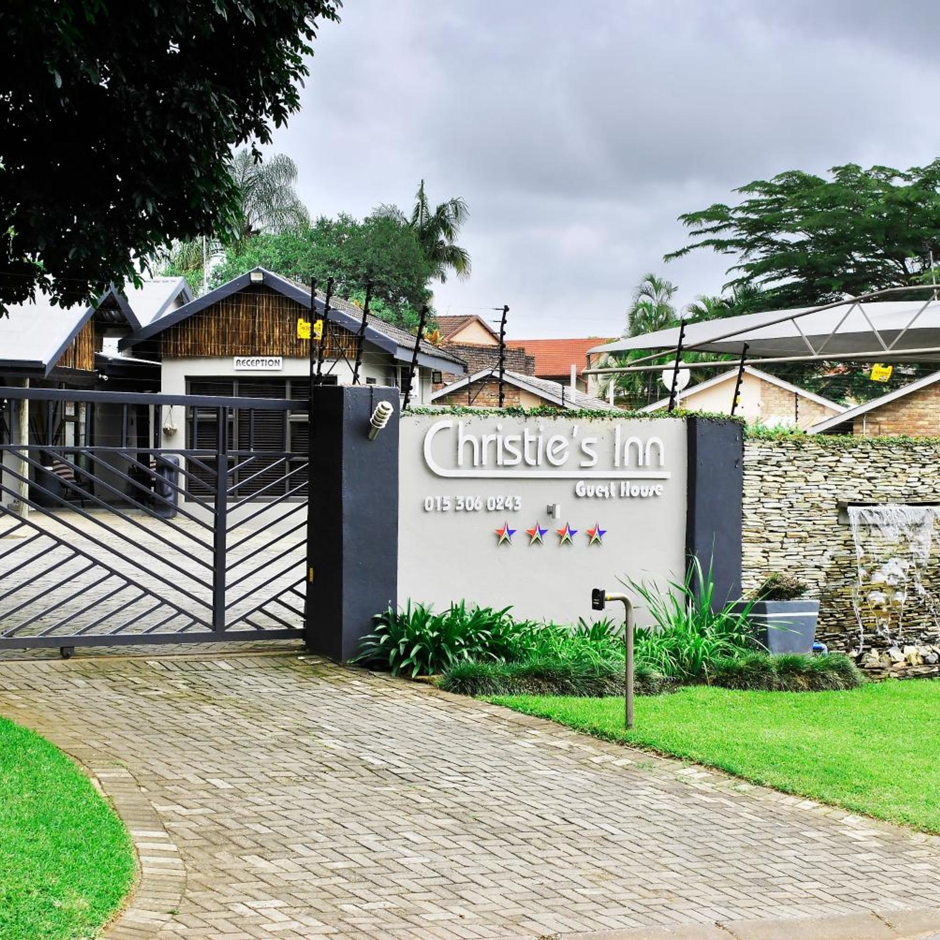 Christie's Inn 19/25