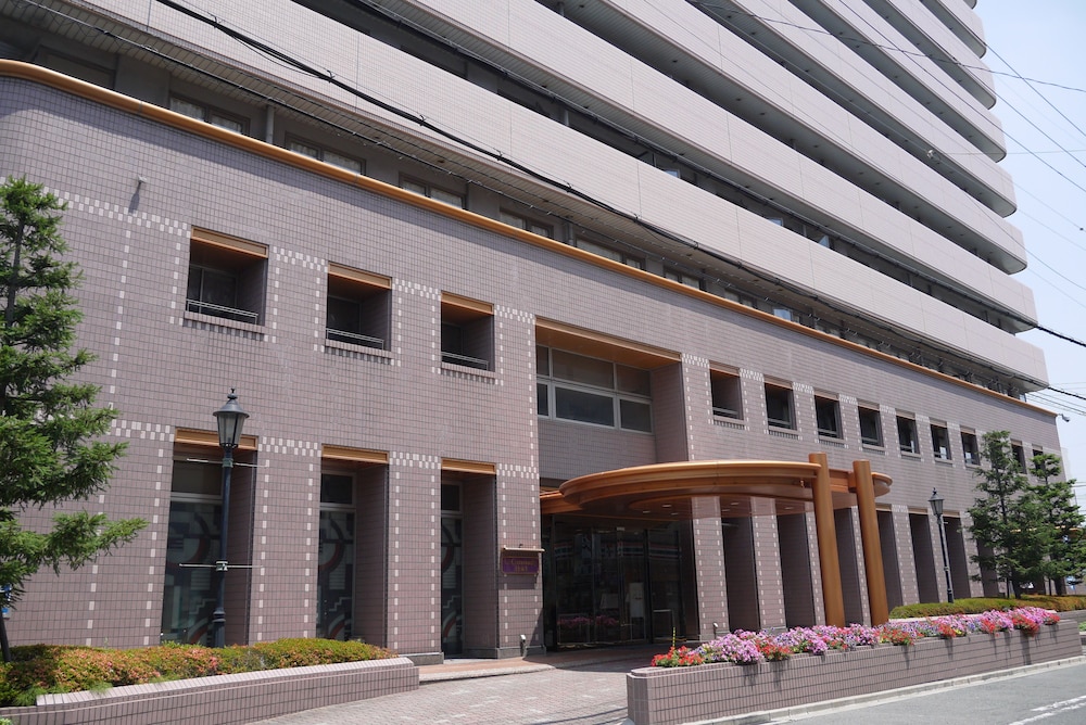 U Community Hotel 4/50