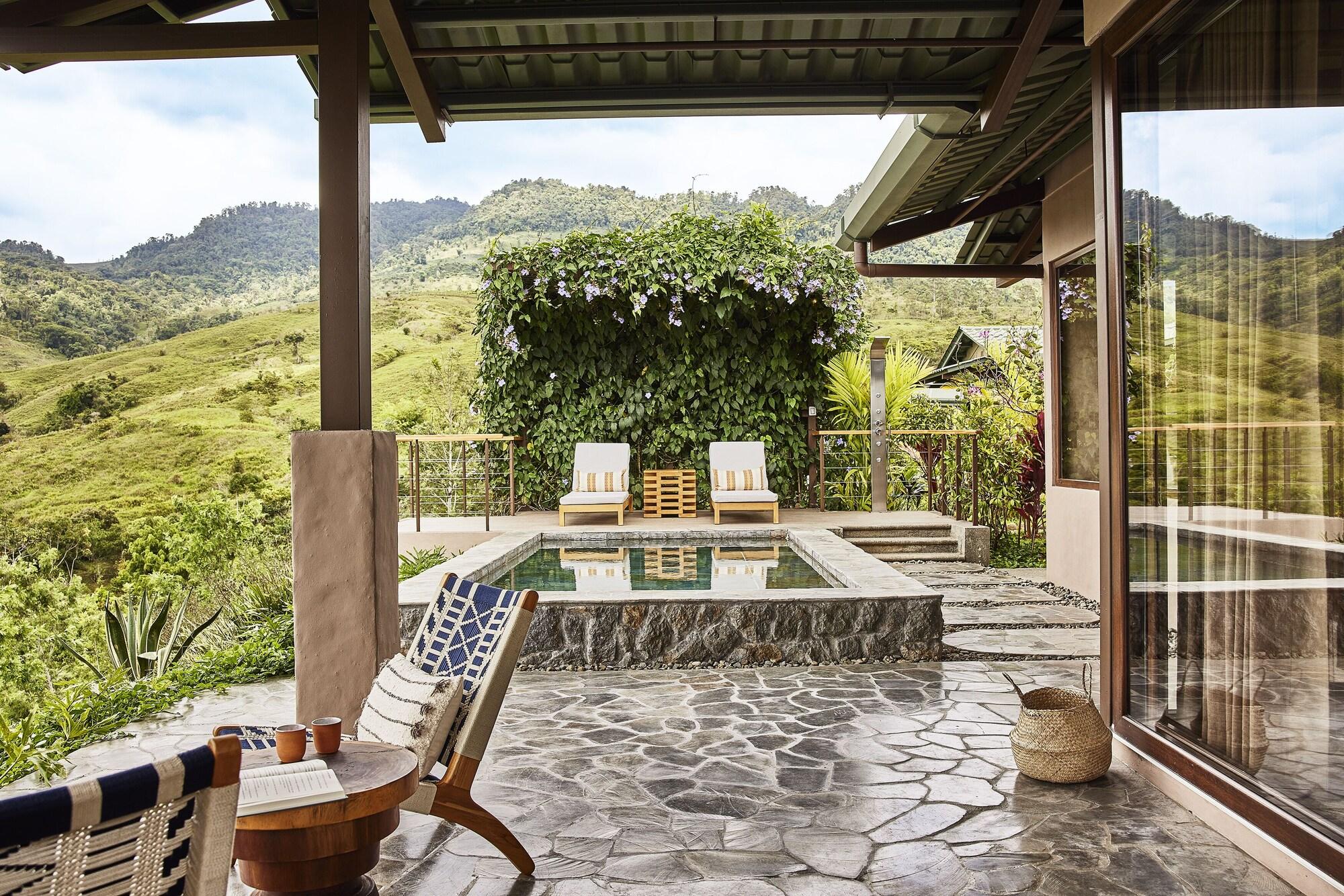 HACIENDA ALTAGRACIA 37/84