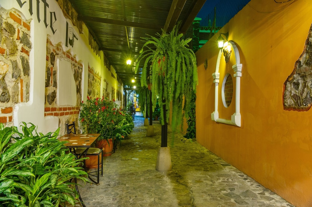 Posada San Vicente 43/50