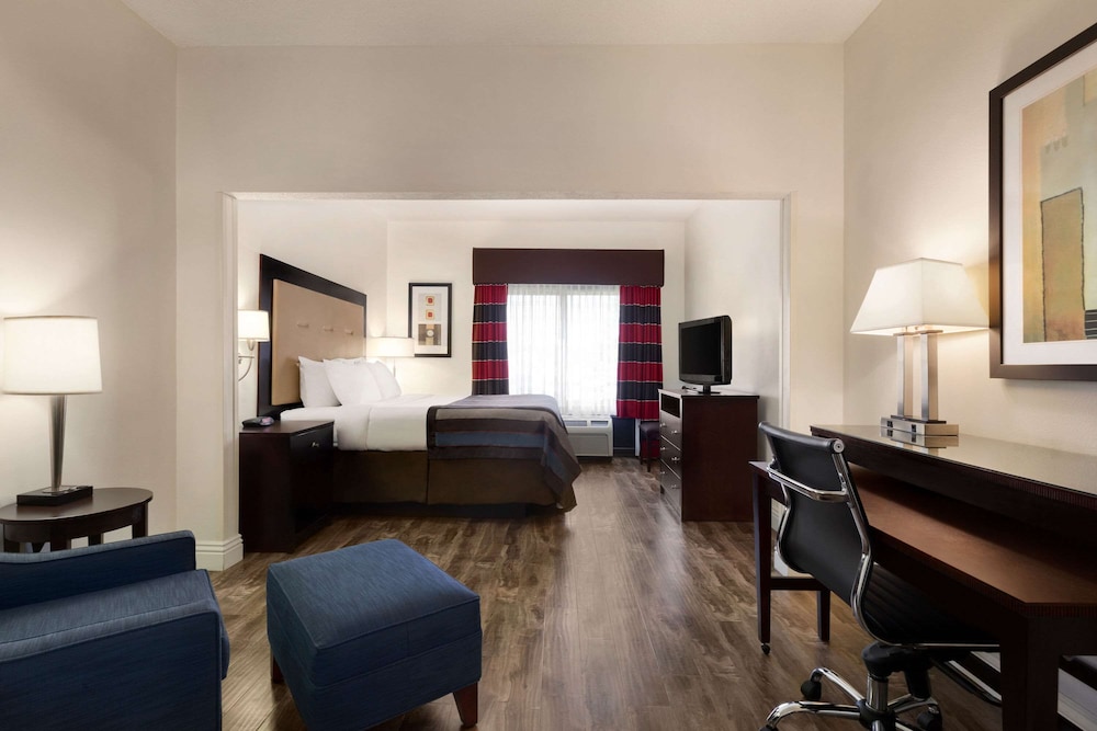 Wingate By Wyndham Montgomery 28/43