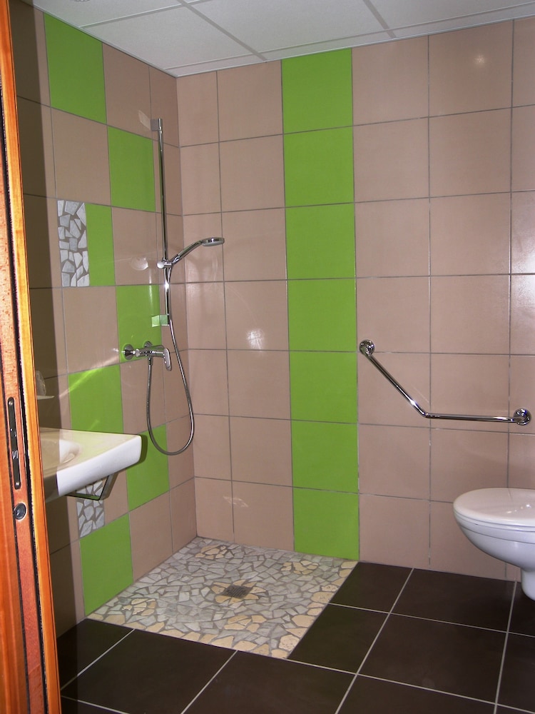 Hostellerie Du Matin Calme 33/39
