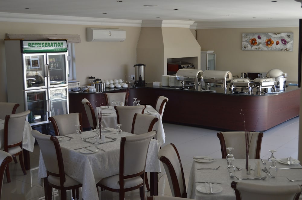 Lakeview Boutique Hotel Conference Centre 44/52