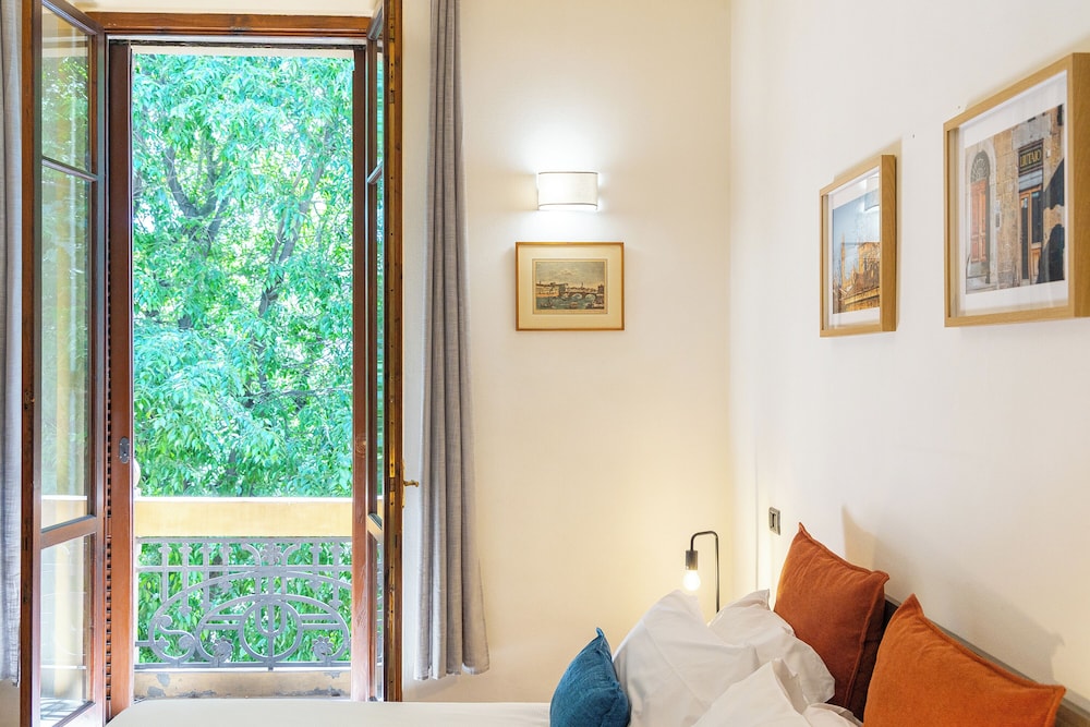Rental In Rome Rosselli Palace Deluxe 4 Apartment 17/49