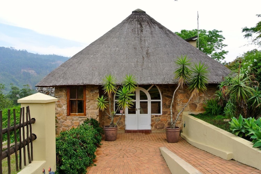 Emafini Country Lodge 50/57