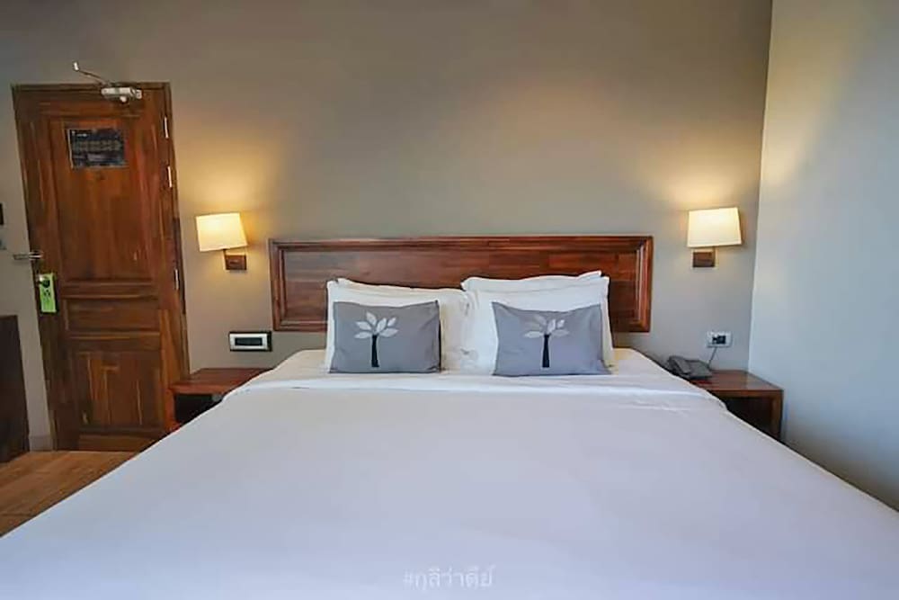 Olive Tree Hotel 11/50