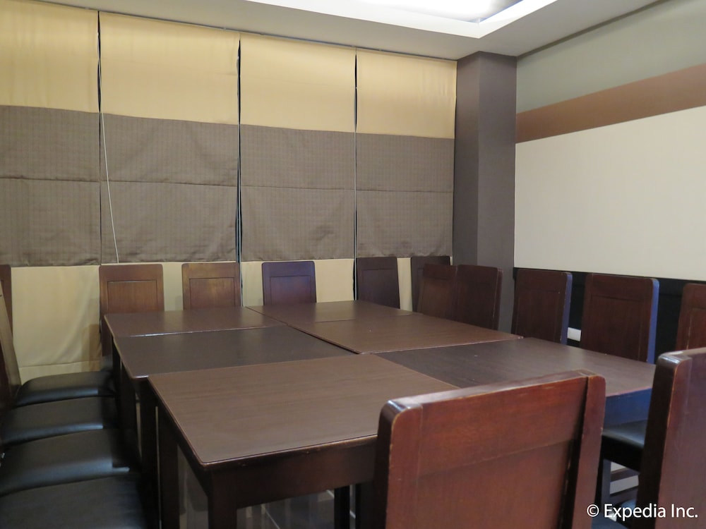 Big 8 Corporate Hotel 49/64