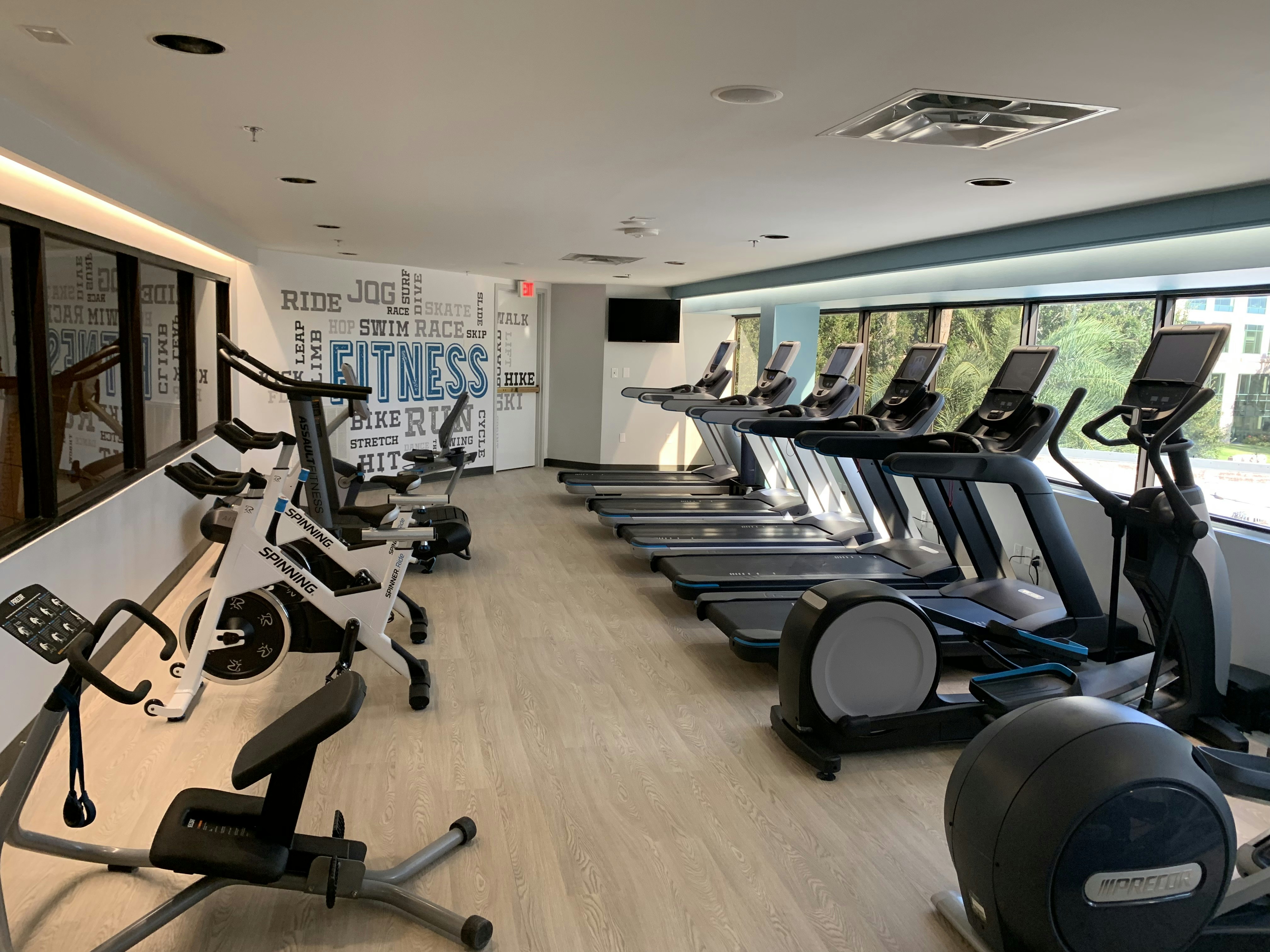 Doubletree By Hilton Tampa Rocky Point Waterfront 37/80
