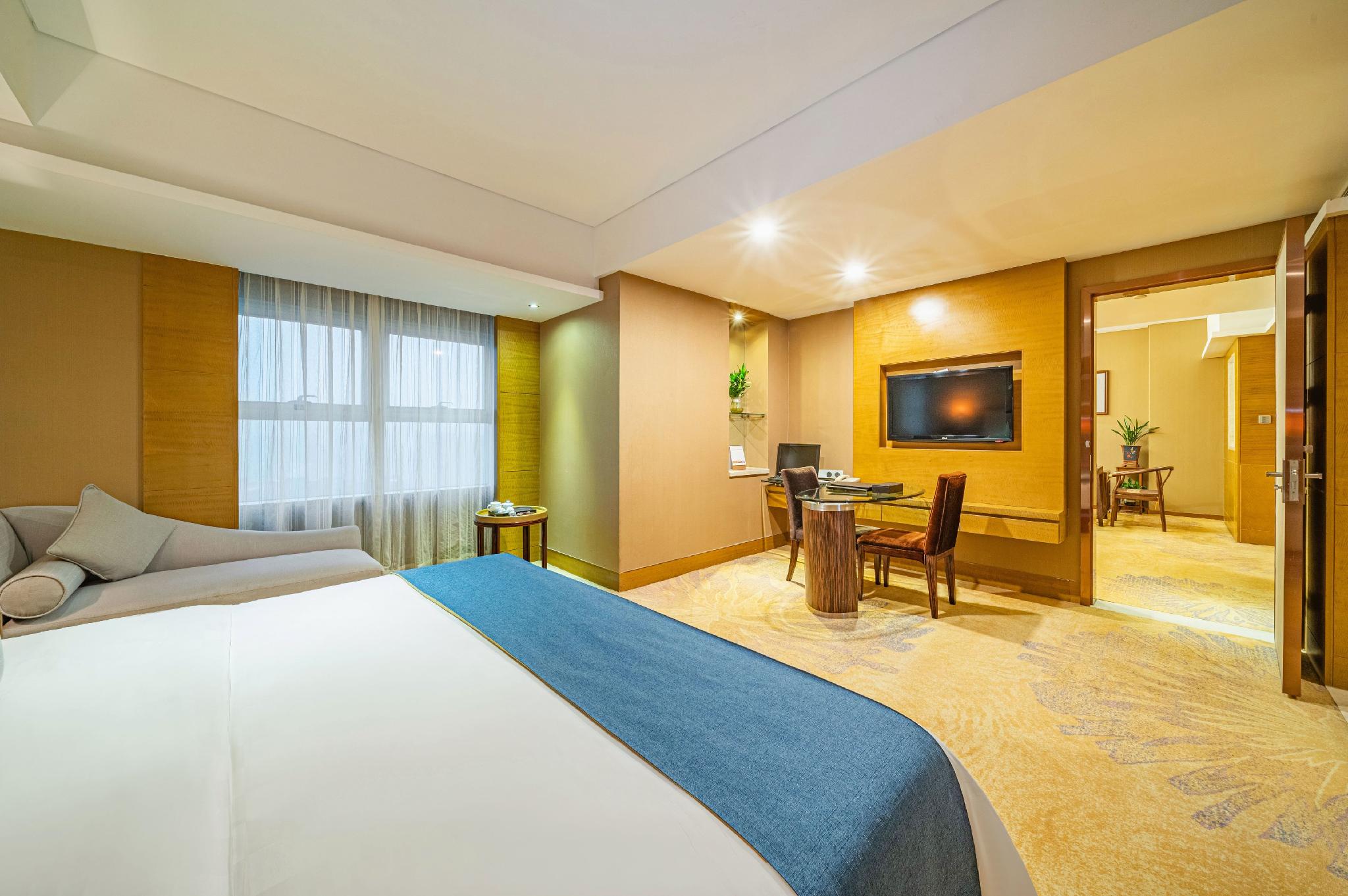 Aile Crown Holiday Hotel 24/38