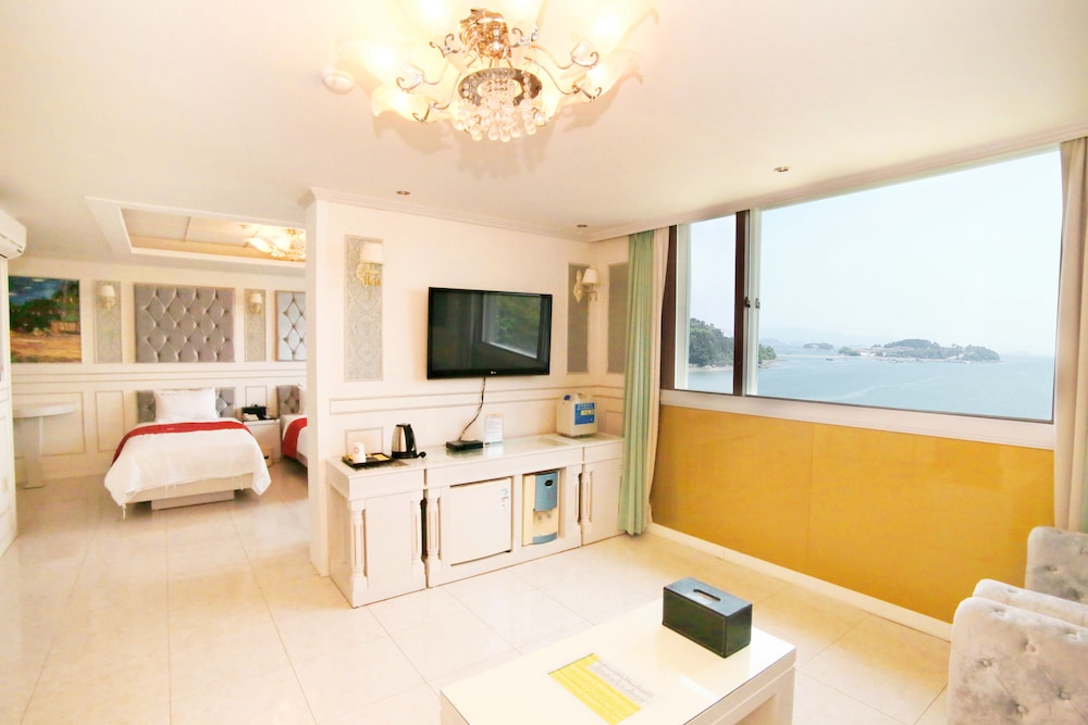 Yeosu Haebeach Hotel 13/16