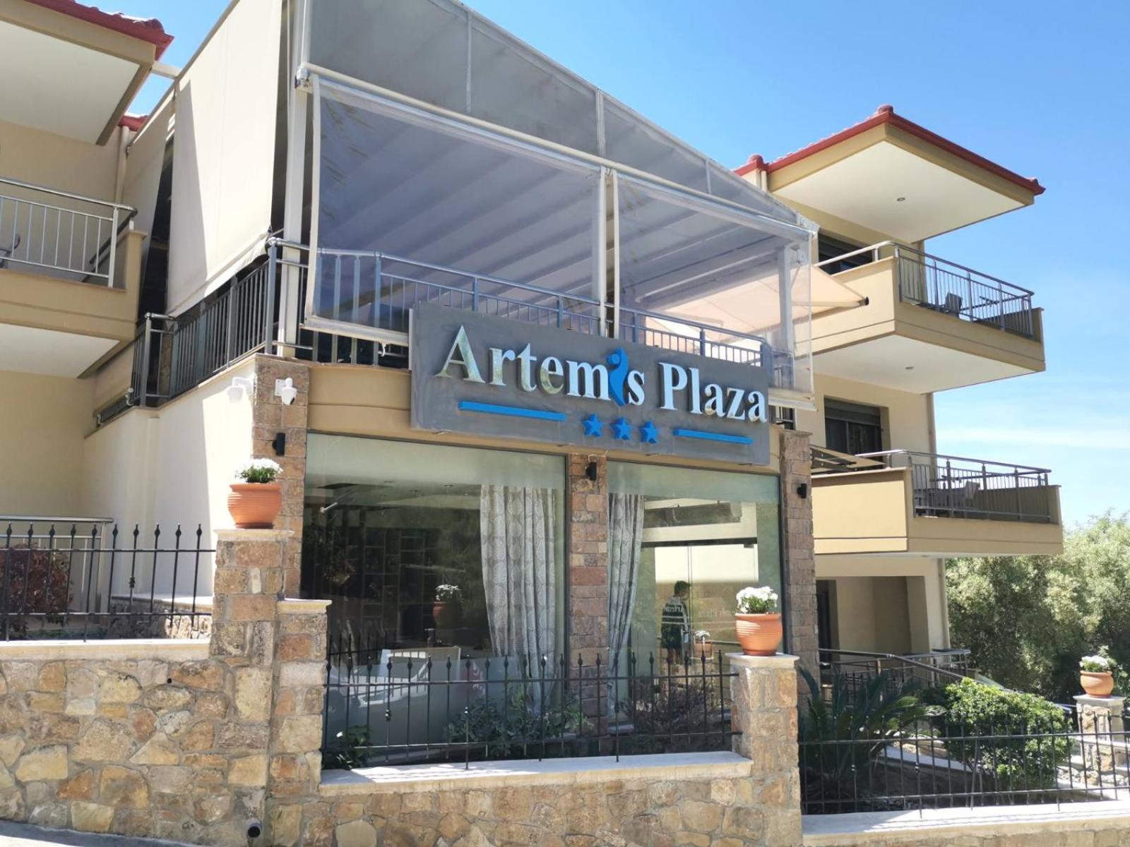 Artemis Plaza 5/76