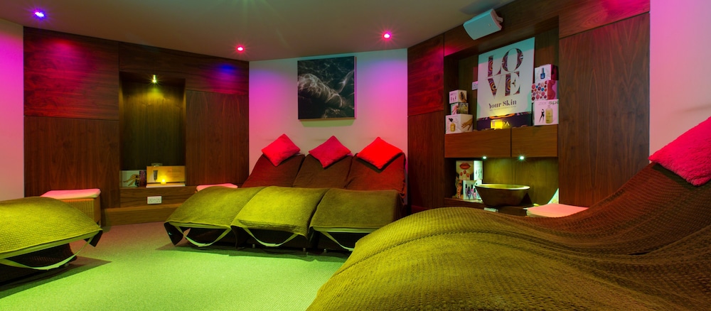 Ashford International Hotel & Spa 43/61