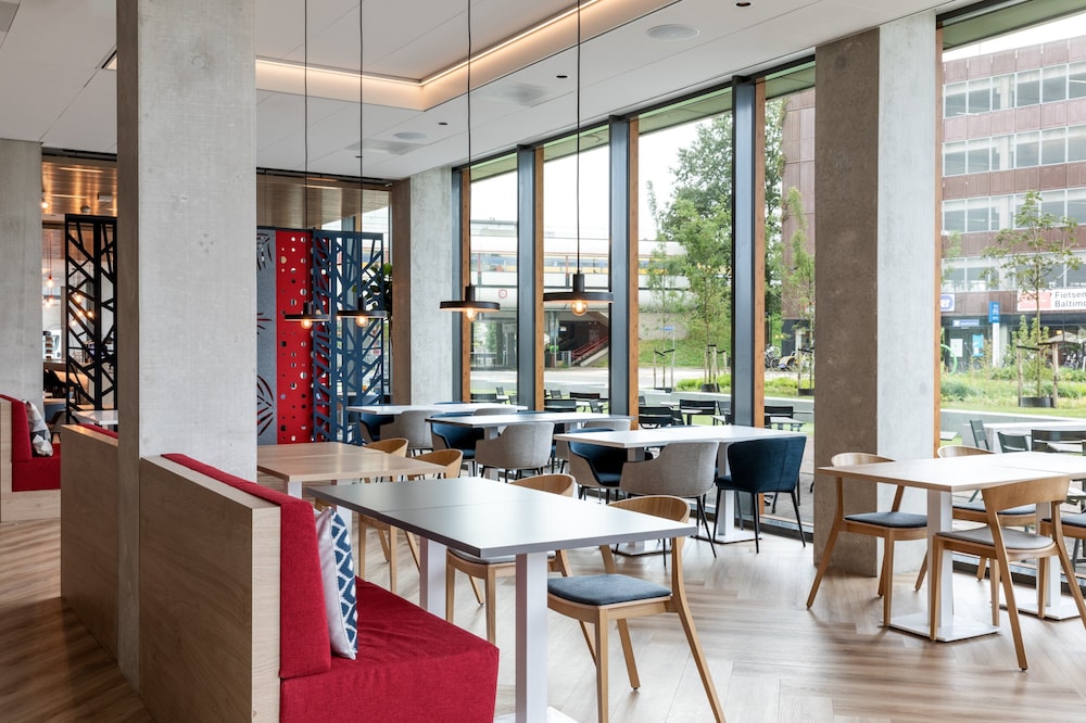 HOLIDAY INN EXPRESS Almere 56/61