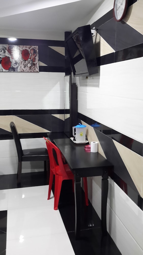 Kota Damansara Business Hotel 26/34
