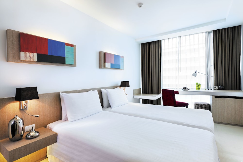 Vic3 Bangkok Hotel 28/74