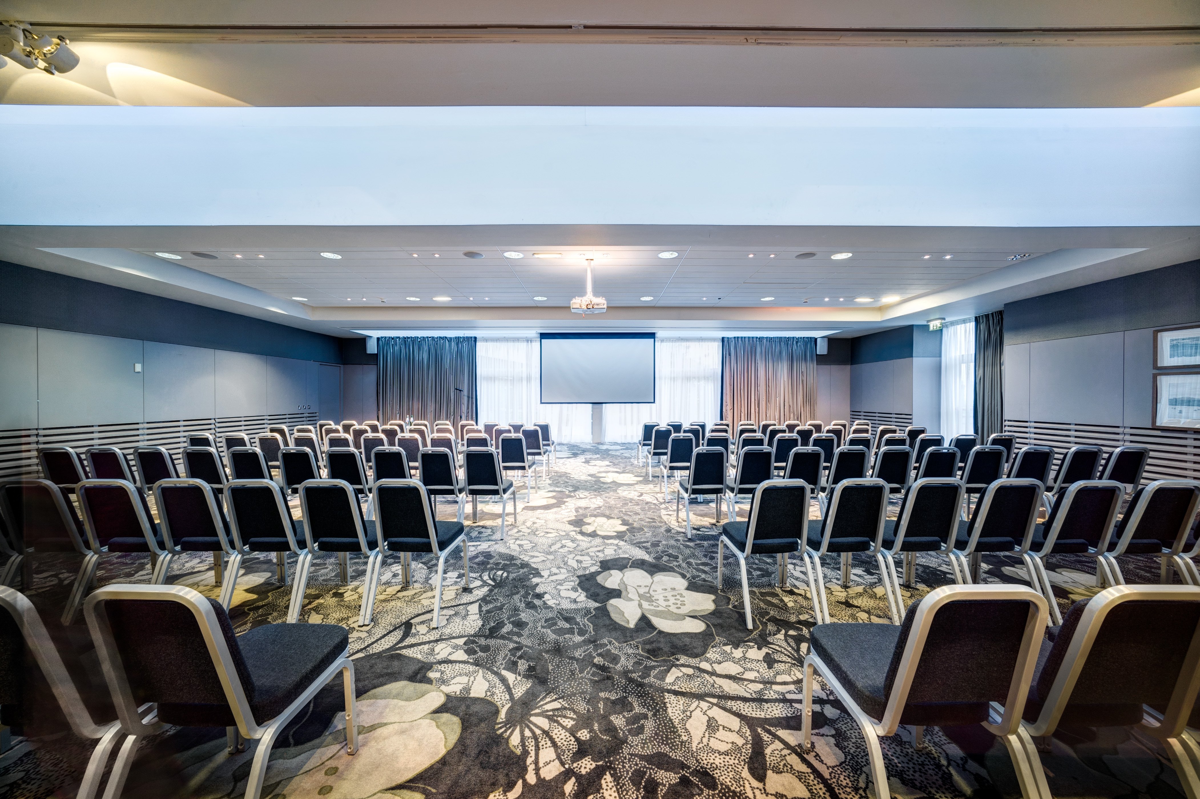 Apex City Quay Hotel And Spa 55/64