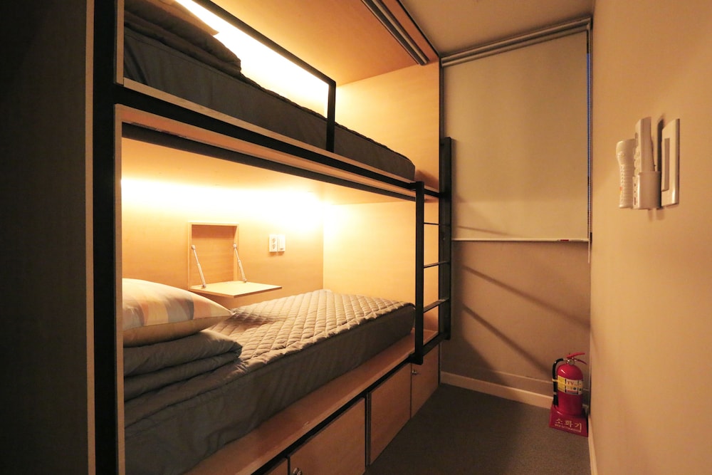 Gyeongju Blue Boat Guest House 13/51